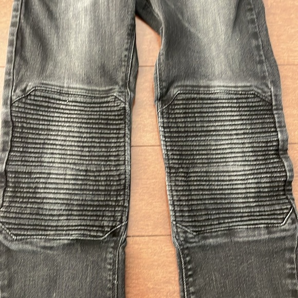 Mayoral Boys size 8 Black distressed Jeans - Picture 2 of 9